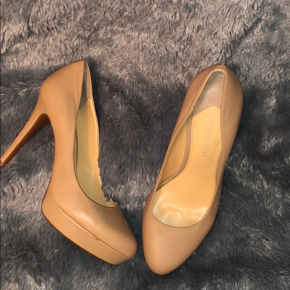 GIANNI BINI taupe heels